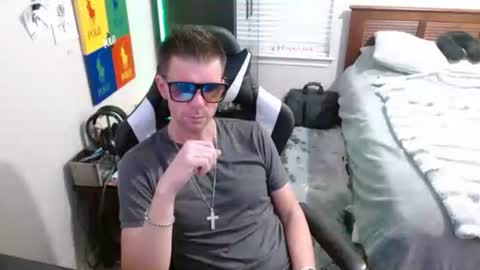 Walker online show from 11.26.25