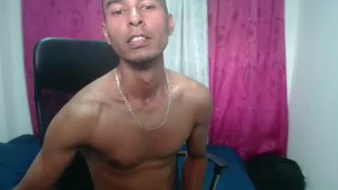 Snapshot of elherrero2024 chatting on 12.06.24 elherrero2024 online show from 12.06.24