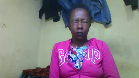Snapshot of elhuithe05 chatting on 08.02.26 elhuithe05 online show from 08.02.26