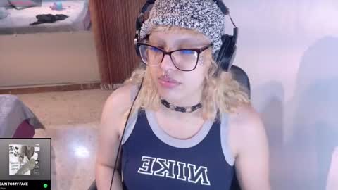 Snapshot of eli666uwu chatting on 10.08.25 eli666uwu online show from 10.08.25