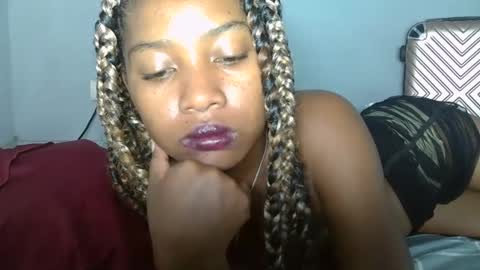 elia011 online show from 01.17.25