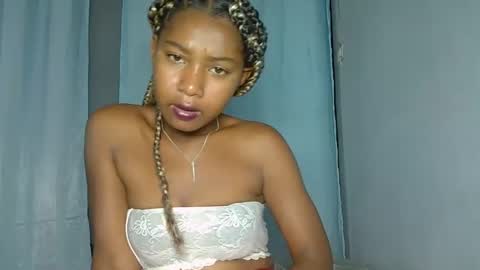 elia011 online show from 01.18.25