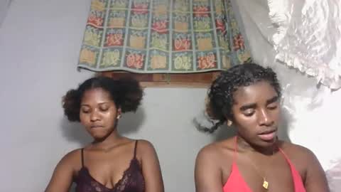 elia011 online show from 11.04.25