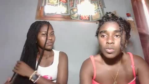 elia011 online show from 11.12.25