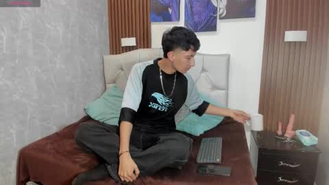 Elian Julian online show from 11.06.25