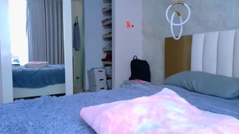Snapshot of elianabort_ chatting on 04.01.26 Eliana Bort online show from 04.01.26