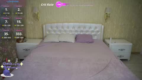 Snapshot of eliarose chatting on 09.29.25 Luna online show from 09.29.25