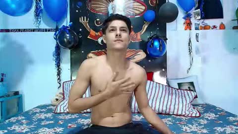 elias_salvatore_ online show from 02.12.26