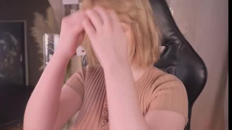 Ellie online show from 01.11.26