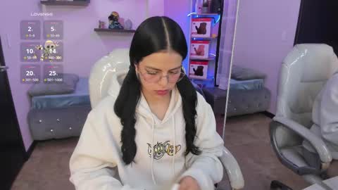 Eliie online show from 03.12.25