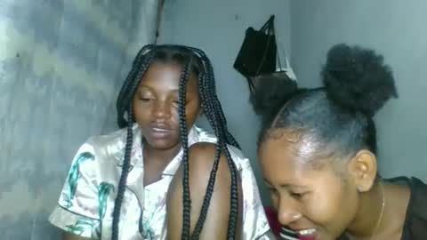 Snapshot of elina981 chatting on 02.03.26 elina981 online show from 02.03.26