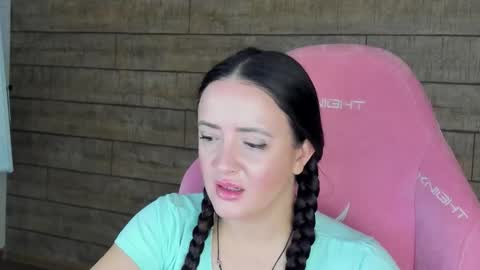 ElinaBellucci online show from 01.15.26