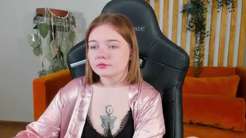 elinavale online show from 07.17.26