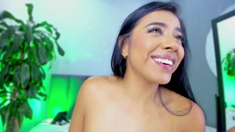 Elisa online show from 12.17.24