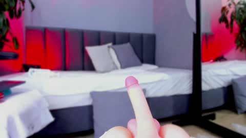 Elisa online show from 01.10.25