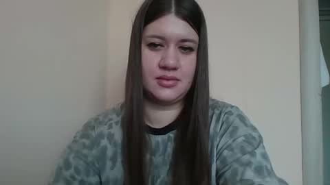 Aletta Oushen online show from 01.25.25
