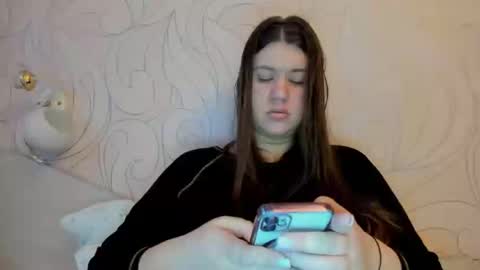 Aletta Oushen online show from 02.08.25