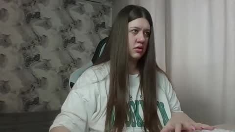 Aletta Oushen online show from 02.11.26