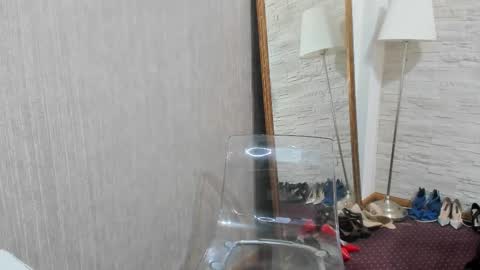 Snapshot of elisabaxter chatting on 02.26.25 Maria online show from 02.26.25