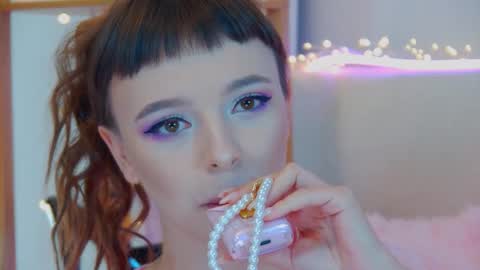 Snapshot of elisabethdavis chatting on 09.24.25 ElisabethDavis online show from 09.24.25