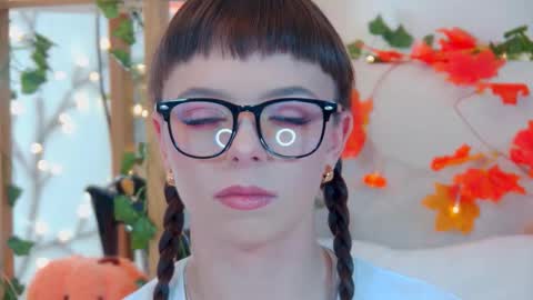 Snapshot of elisabethdavis chatting on 09.28.25 ElisabethDavis online show from 09.28.25