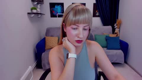 Elisabeth online show from 12.18.24