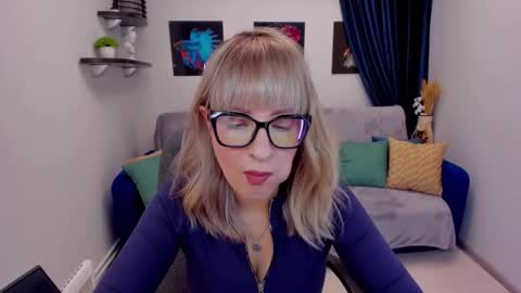 Elisabeth online show from 01.16.25