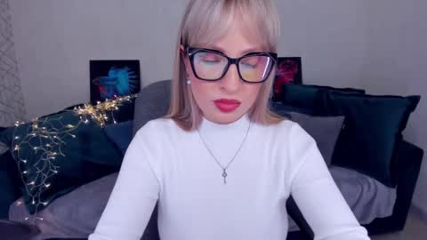 Elisabeth online show from 02.21.25