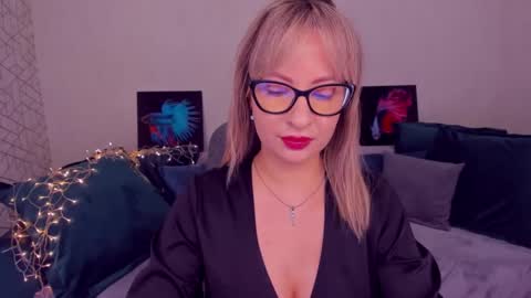 Elisabeth online show from 02.25.25