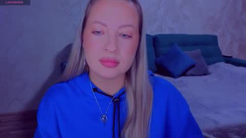 Elisabeth online show from 10.13.25