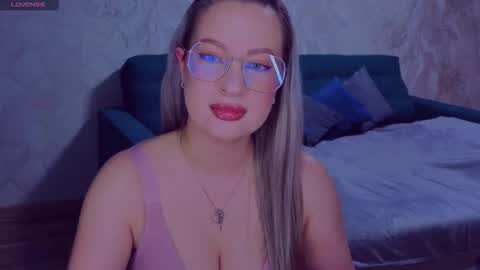 Elisabeth online show from 10.23.25