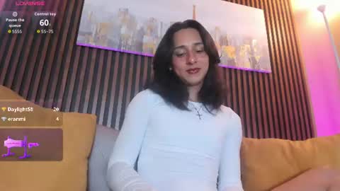 Snapshot of elisasue chatting on 06.11.26 Elisa Sue online show from 06.11.26