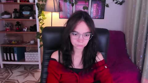 Elise online show from 10.06.25