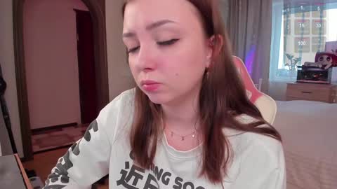 Elise    online show from 01.26.25
