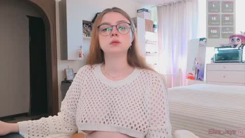 Elise    online show from 09.22.25