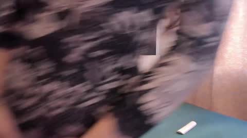 Elly online show from 09.22.25