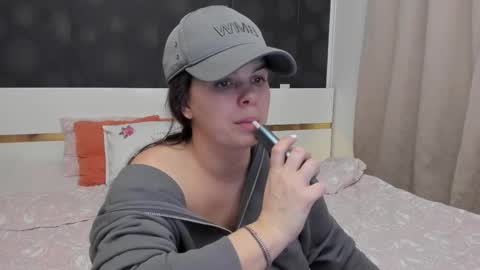 Elly online show from 02.05.26