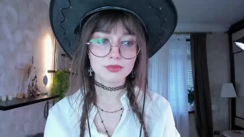 Elis online show from 04.18.26