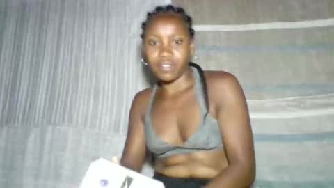 Snapshot of elita12010 chatting on 03.01.26 elita12010 online show from 03.01.26