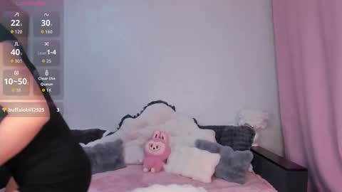 Snapshot of eliza_bad chatting on 10.14.25 Lika online show from 10.14.25