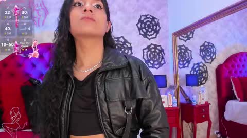 Elizabet Taylor online show from 10.14.25