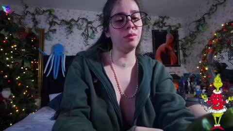 Elizabeth online show from 12.23.24