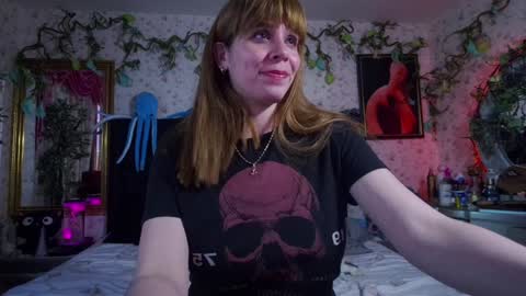 Elizabeth online show from 02.03.25