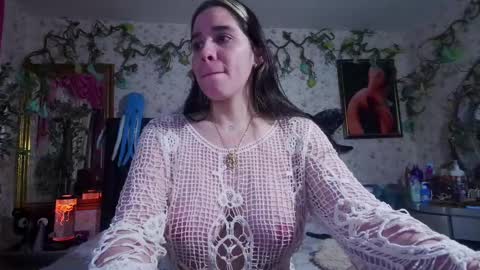 Elizabeth online show from 10.05.25