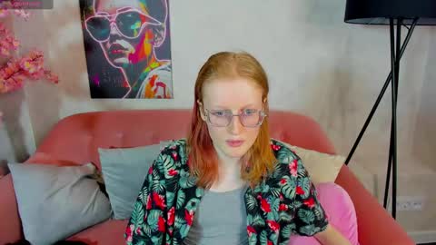 Snapshot of elizabeth_harpper chatting on 01.05.25 Elizabeth online show from 01.05.25