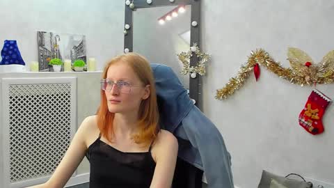 Snapshot of elizabeth_harpper chatting on 01.19.25 Elizabeth online show from 01.19.25