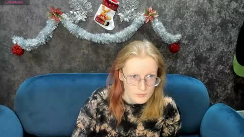 Snapshot of elizabeth_harpper chatting on 01.22.25 Elizabeth online show from 01.22.25