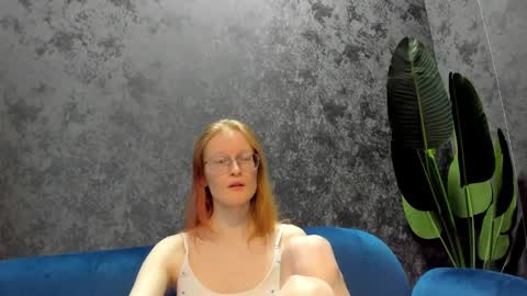 Snapshot of elizabeth_harpper chatting on 02.07.25 Elizabeth online show from 02.07.25