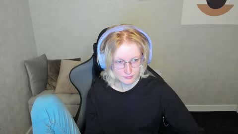 Elizabeth online show from 09.25.25