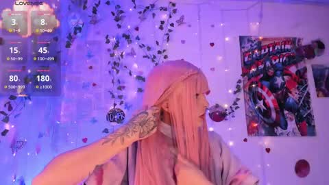    Independent Model online show from 10.19.25